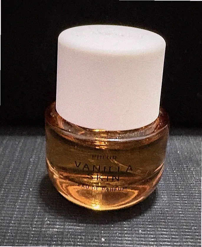 Phlur VANILLA SKIN Eau de Parfum 0.24 Oz 7 mL Perfume Women MINI Bottle NWOB